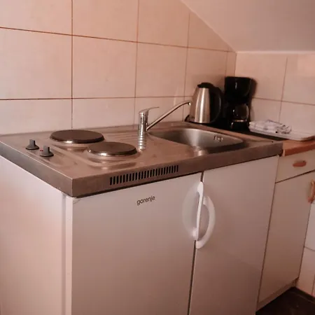 Darko Apartmán *