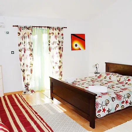 Darko - 30 M From Apartment
