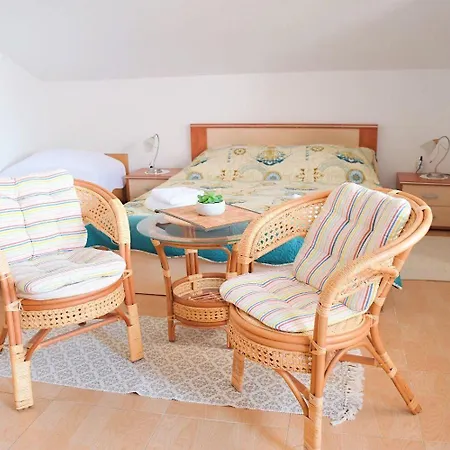 Apartment Darko - 30 M From